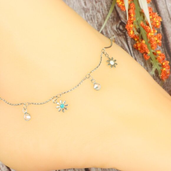 "Dainty Anklet for Women – Elegant Everyday Jewelry & Perfect Gift | MLCRC1313 - Picture 6 of 10